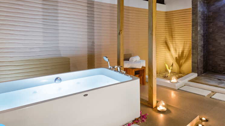 Kudafushi Resort & Spa